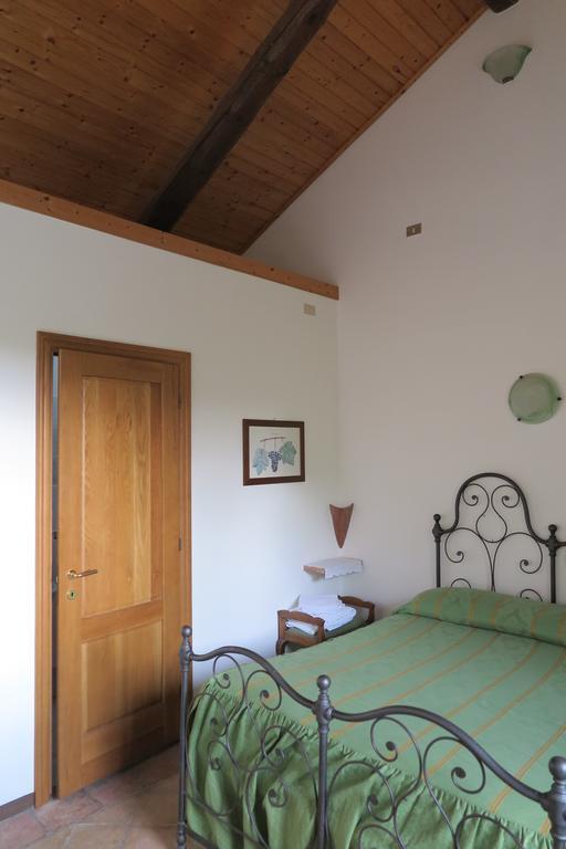 Agriturismo Rupestr Canelli Quarto foto